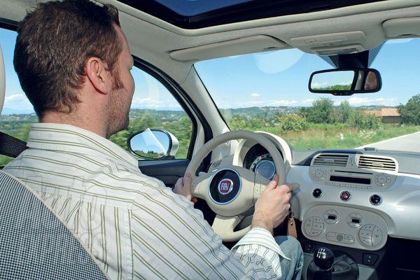 Essai de la Fiat 500 dans Auto Express