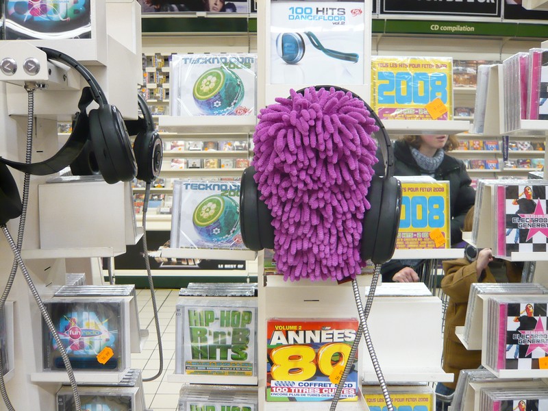 La Chose �coute un peu de musique