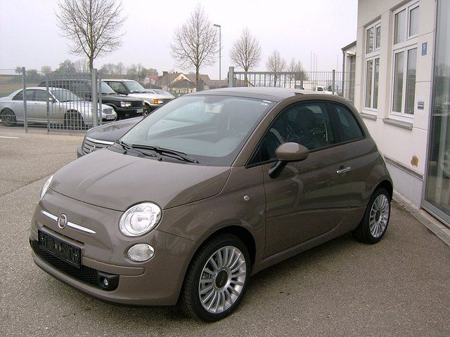 Zoek auto met Fiat 500 taupe