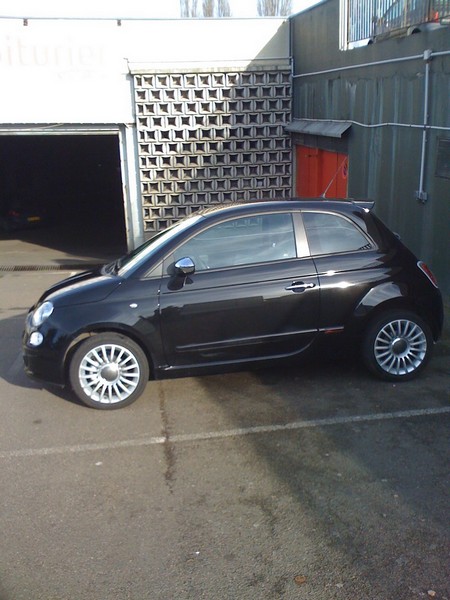 500 crossover black sport