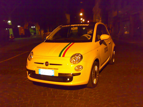 Fiat 500 couleur Tropicalia Yellow