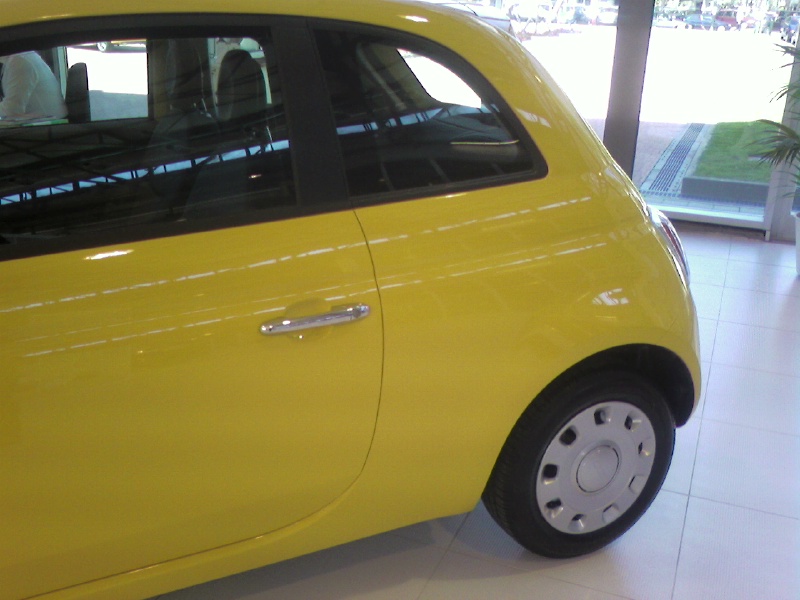 Fiat 500 Tropicalia Yellow