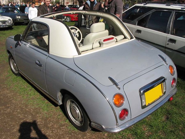 Nissan Figaro arrire