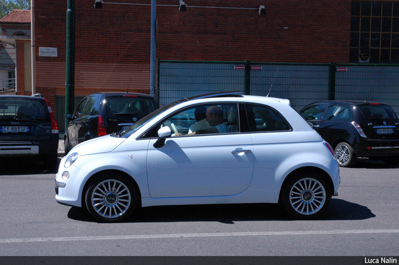 Fiat 500 Bleu Chachacha